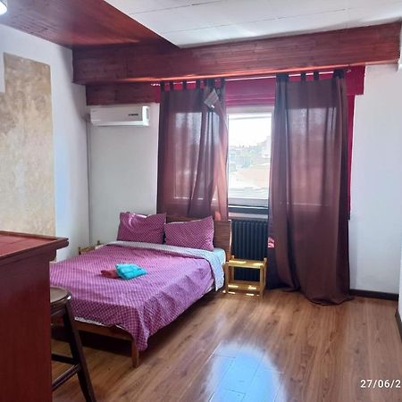 Sweet Central Apartment Bucharest Luaran gambar