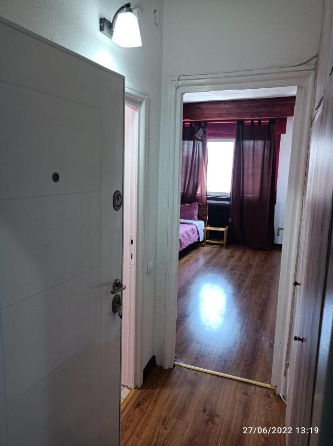 Sweet Central Apartment Bucharest Luaran gambar